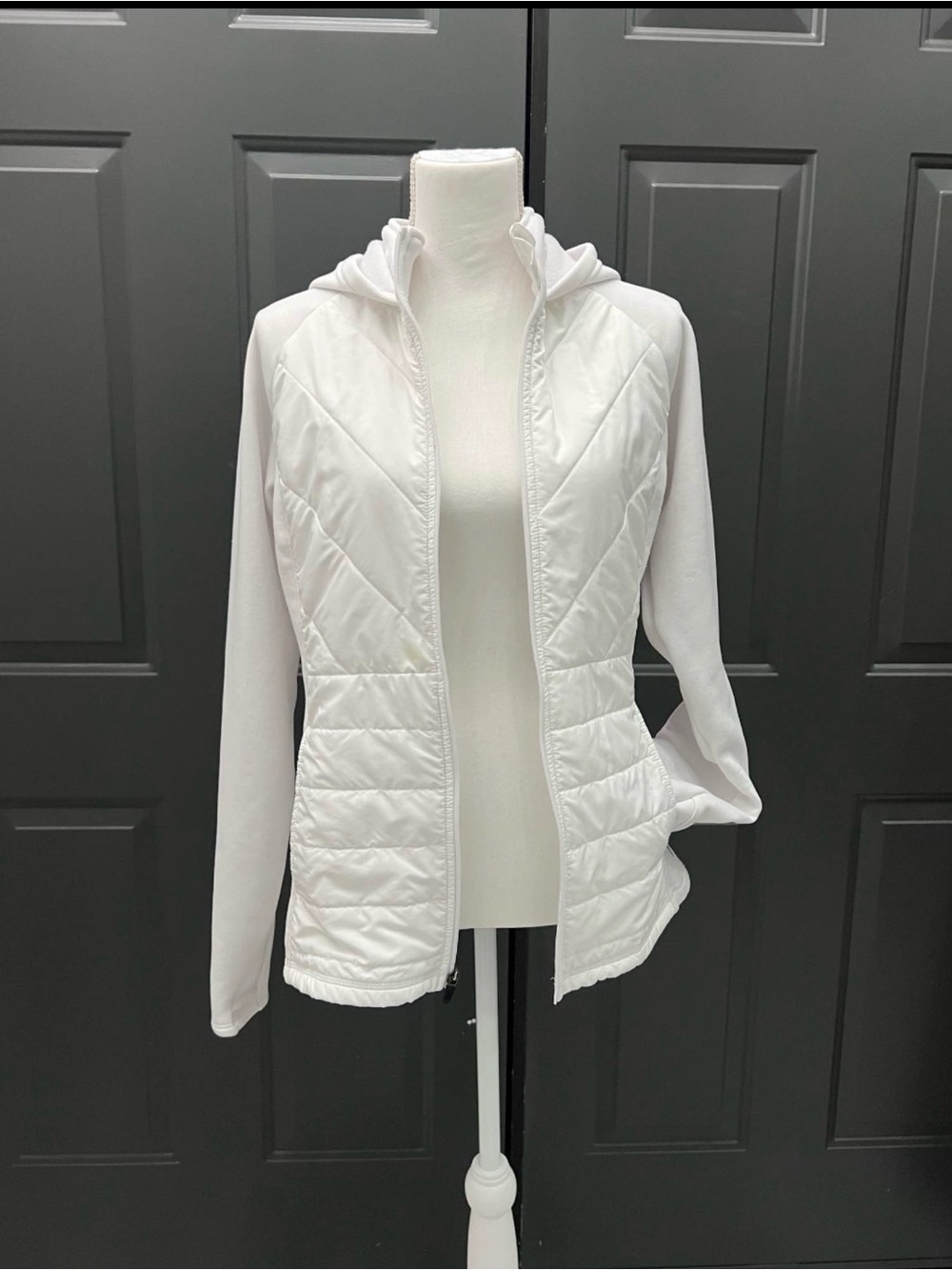 Fila Women's White Quilted Hooded Puffer Jacket